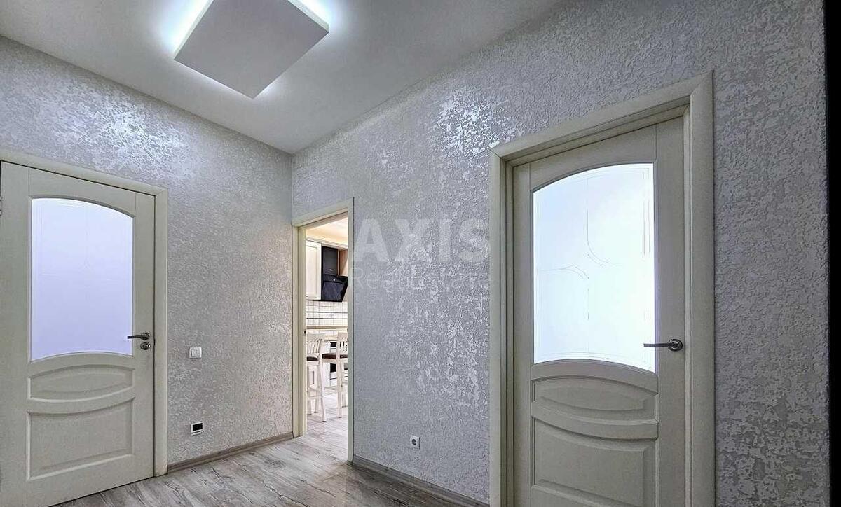 1k apartment vul. Dragomanova 2Б3