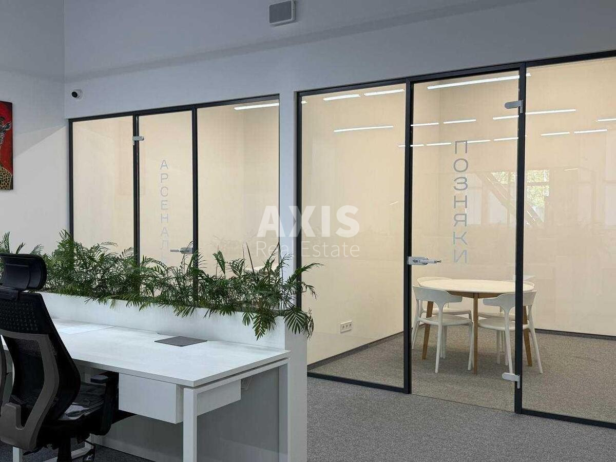 Office prov. Ohtyrs'kyj 7, 610m2