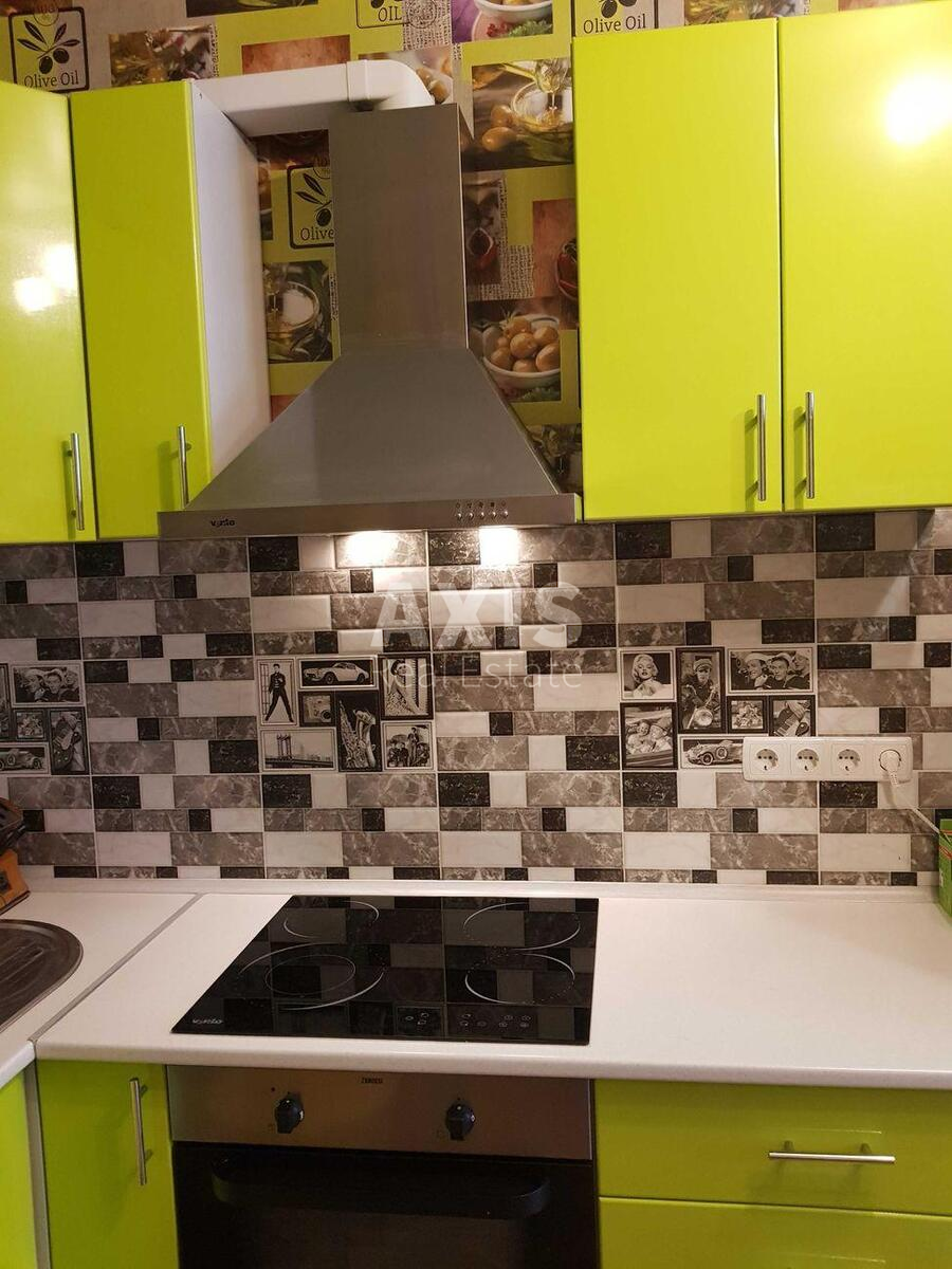 1к квартира ул. Елены Пчилки 8