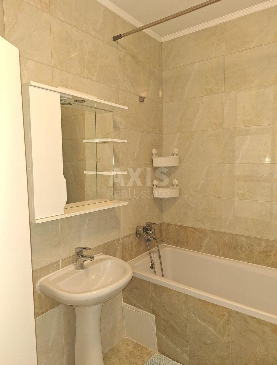 1k apartment vul. Myloslavs'ka 217