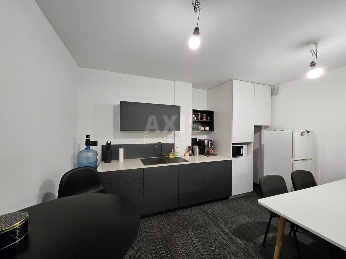 Office shose Harkivs'ke 19, 139m2599331