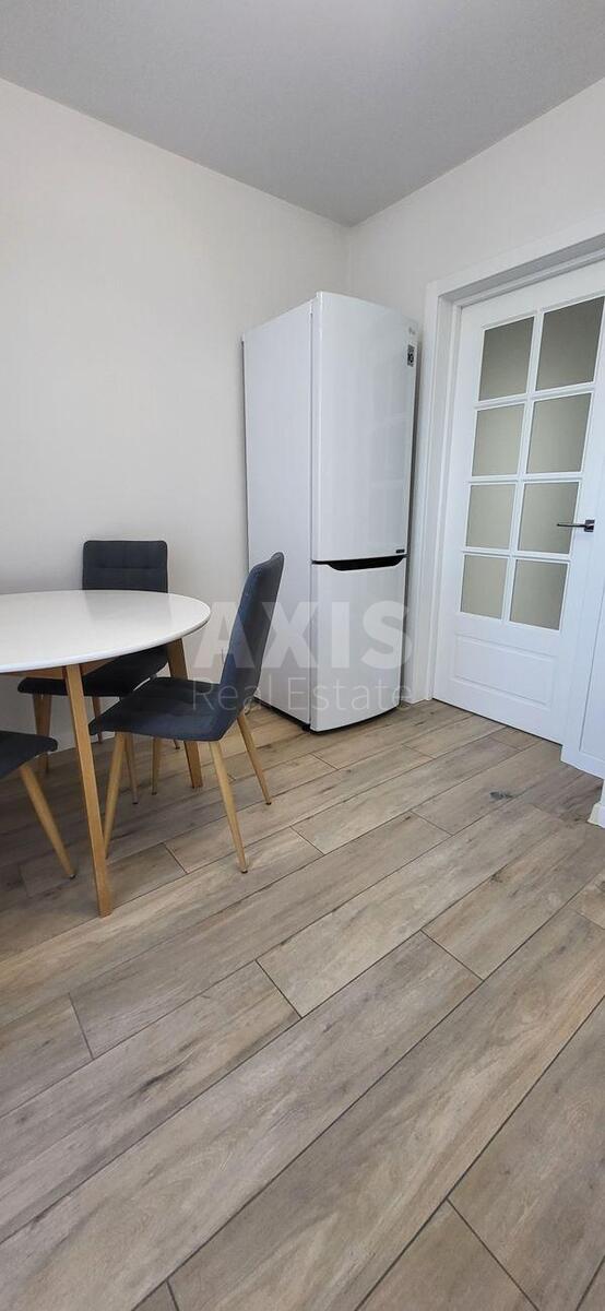1k apartment vul. Yulia Zdanovska 36В600053