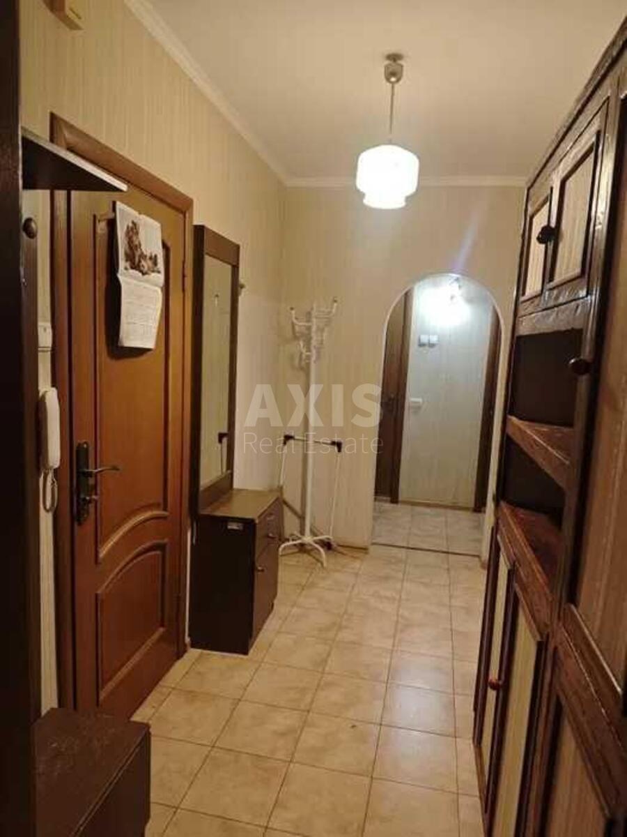 2k apartment vul. Pryozerna 10600251