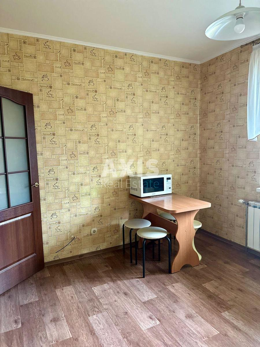 2k apartment vul. Vashhenka Grygorija 10