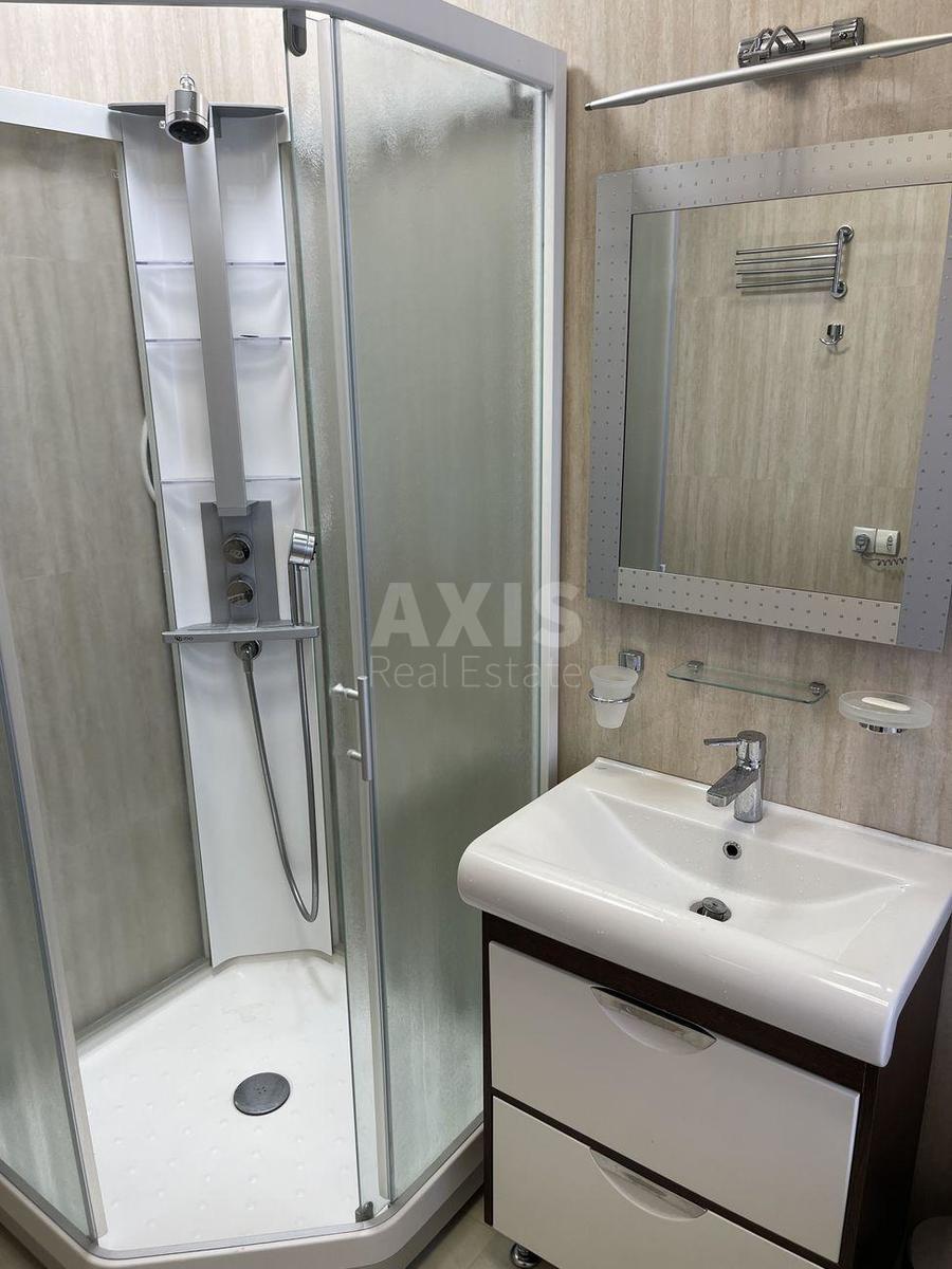 1k apartment vul. Volodymyrs'ka 834