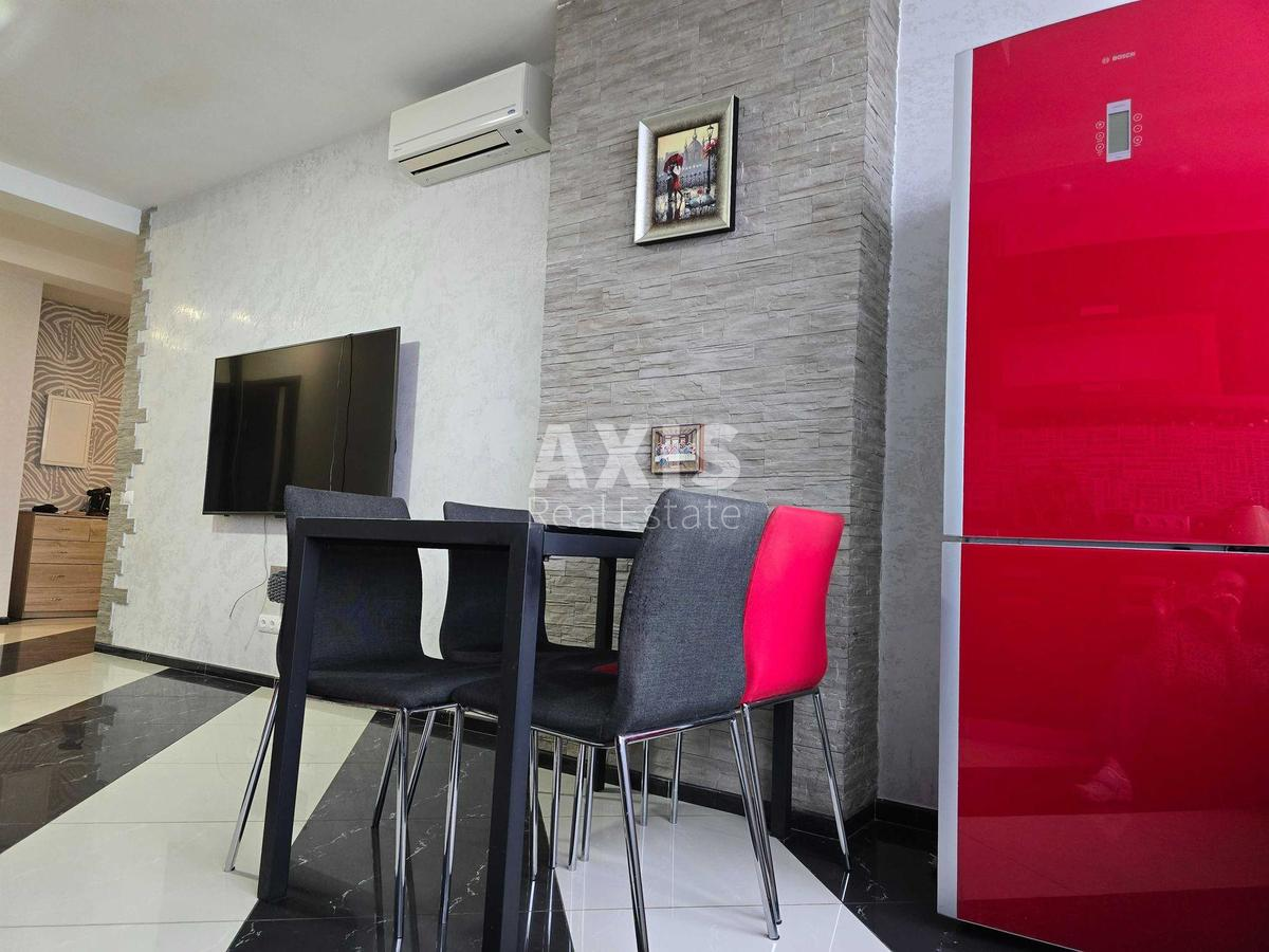 2k apartment pr-t Berestejskij 121Б441040