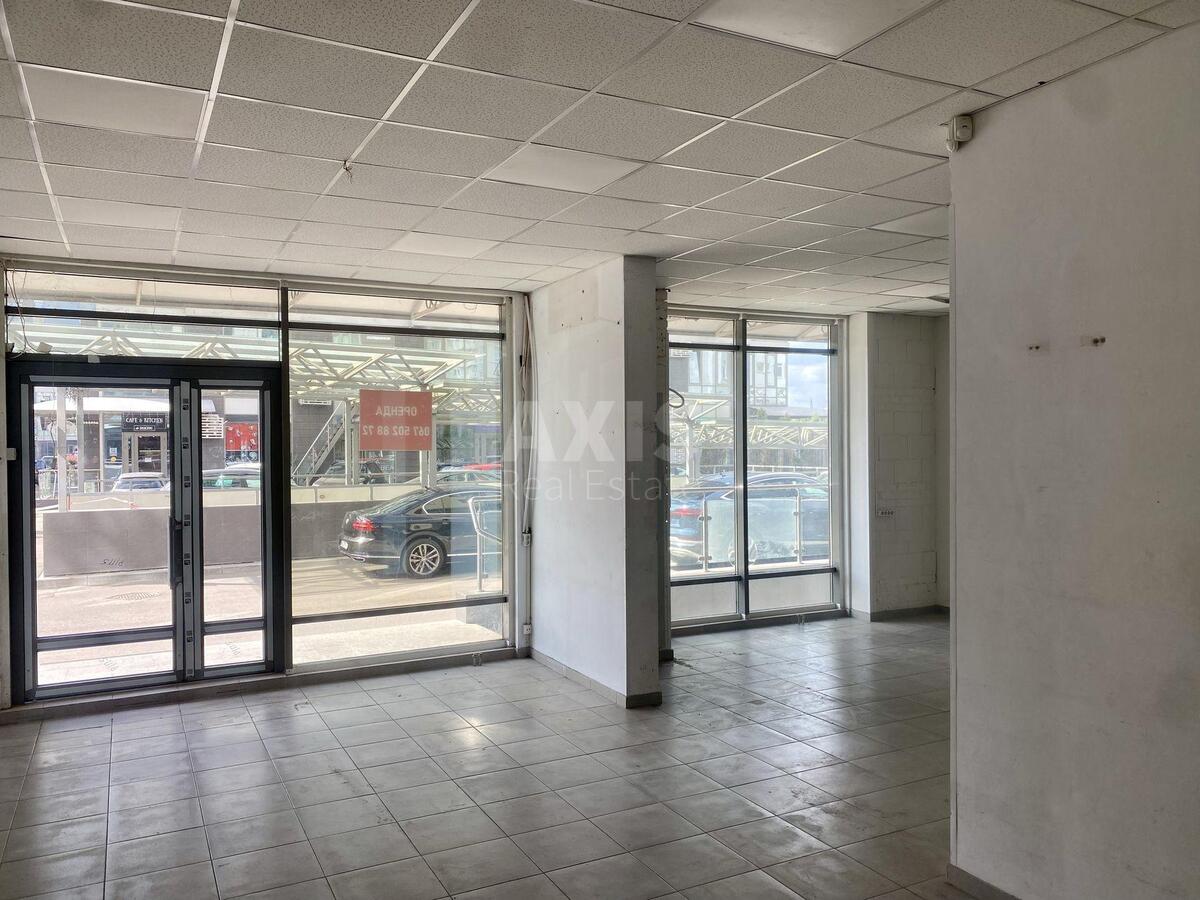 Trade object vul. Truskavec'ka 2А, 64m24
