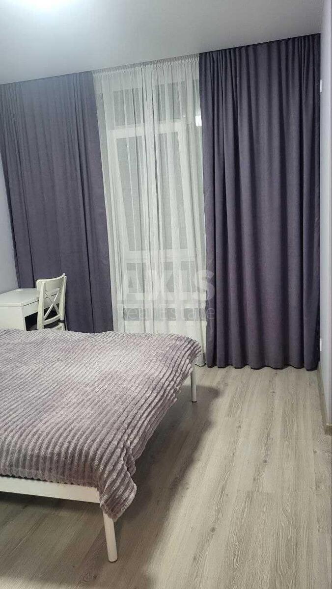 1k apartment pr-t Komarova Kosmonavta 9Б9