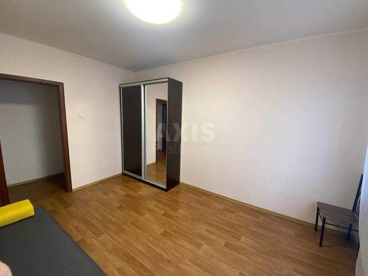 2к квартира пр-т Глушкова Академика 6622052