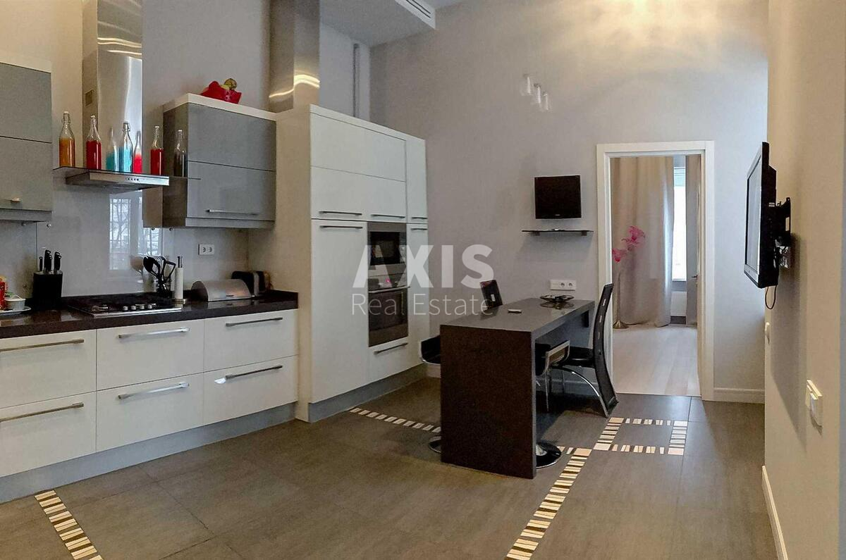 5k apartment vul. Ljuterans'ka 16530030