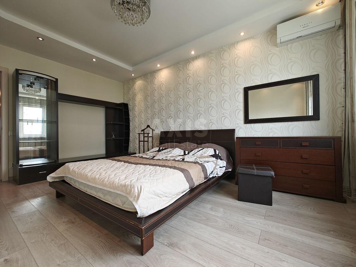 2k apartment vul. Krakivs'ka 13В0