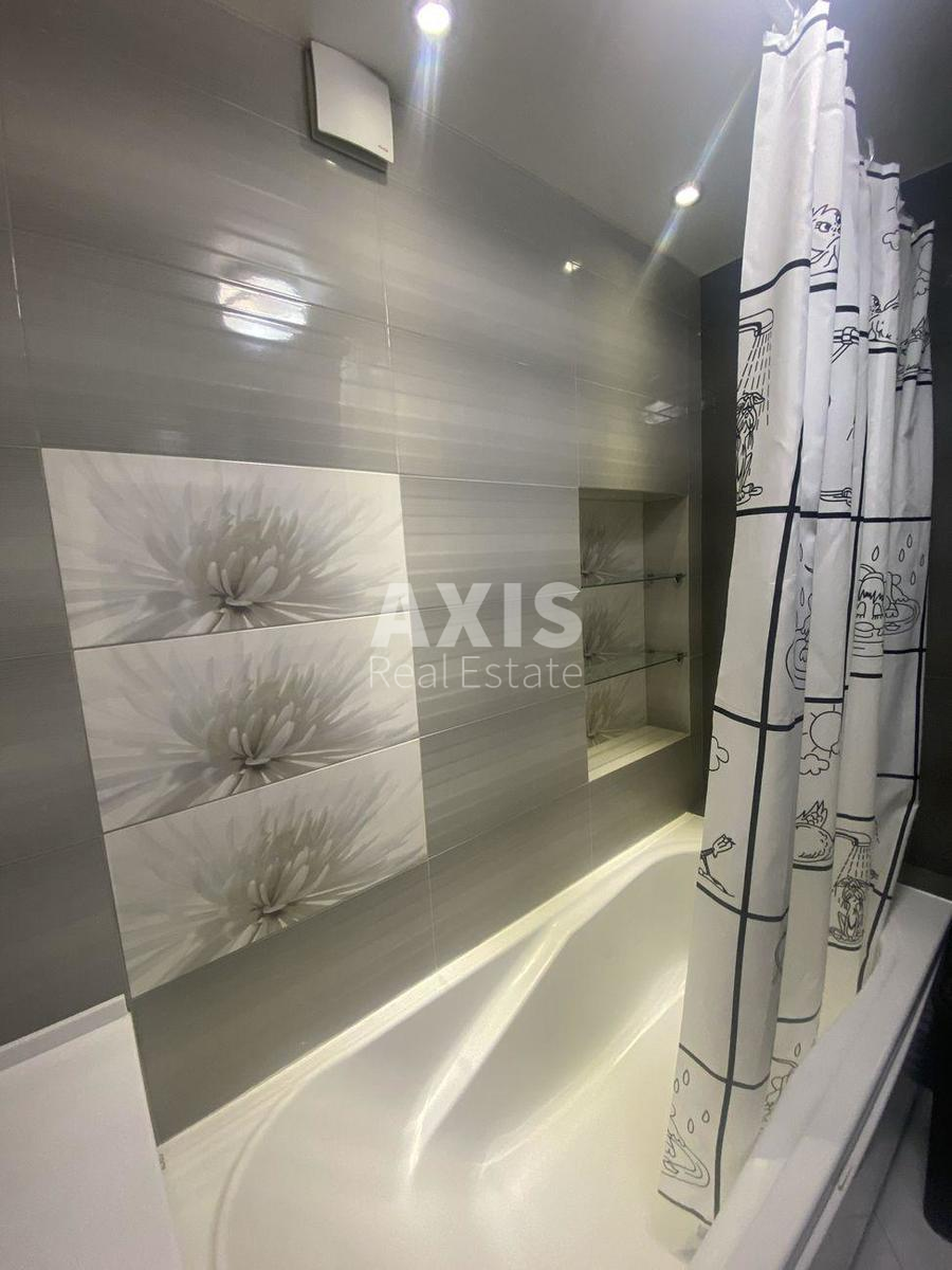 2k apartment vul. Patriarha Mstyslava Skrypnyka 48А7