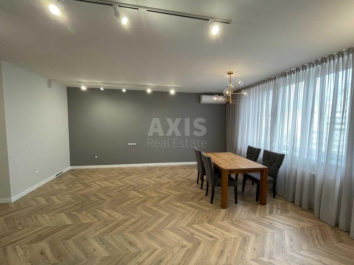 4k apartment vul. Knjazhyj Zaton 215