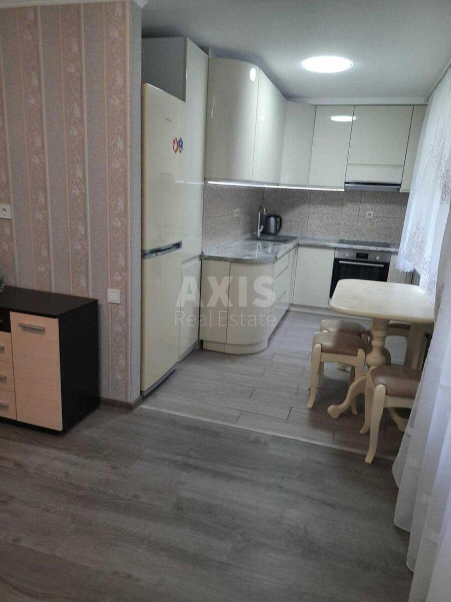 2к квартира ул. Соломенская 350