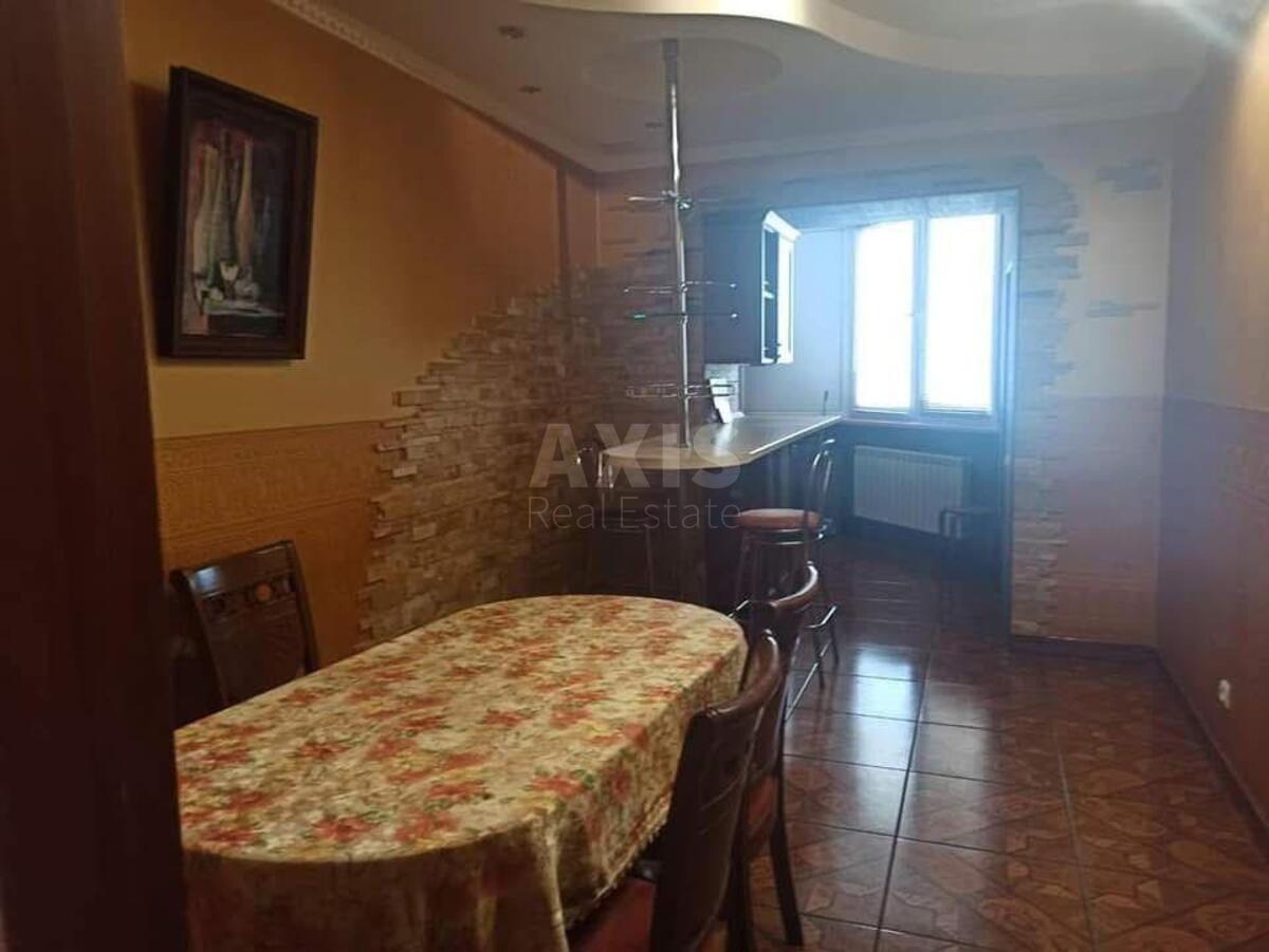 3k apartment vul. Ahmatovoi' Anny 31583493