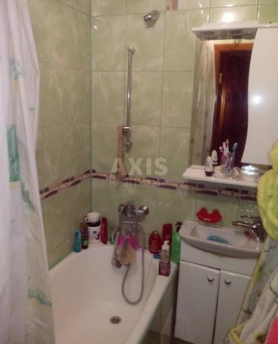 3k apartment vul. Bereznjakivs'ka 202