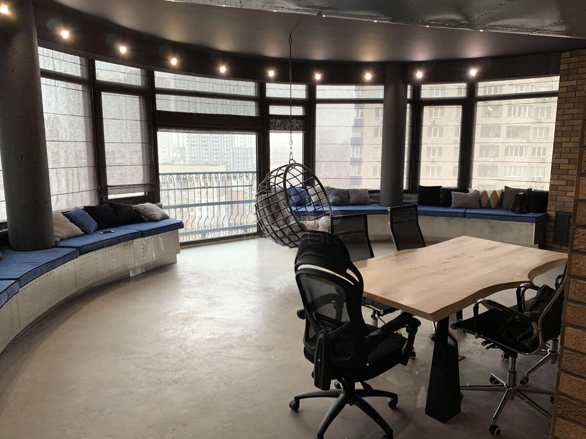 Office vul. Chornovola V'jacheslava 29А, 90m22