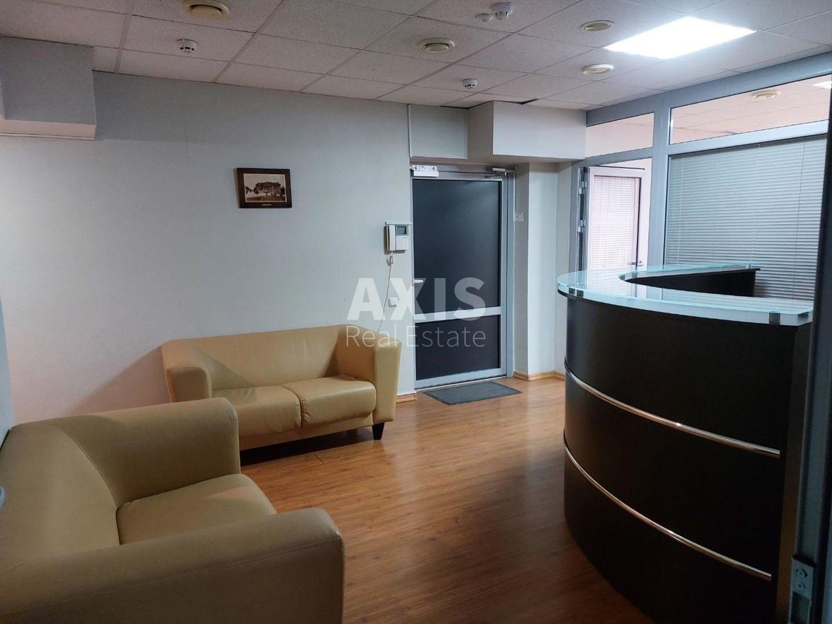 Офис бул. Шевченко Тараса 33Б, 136м21