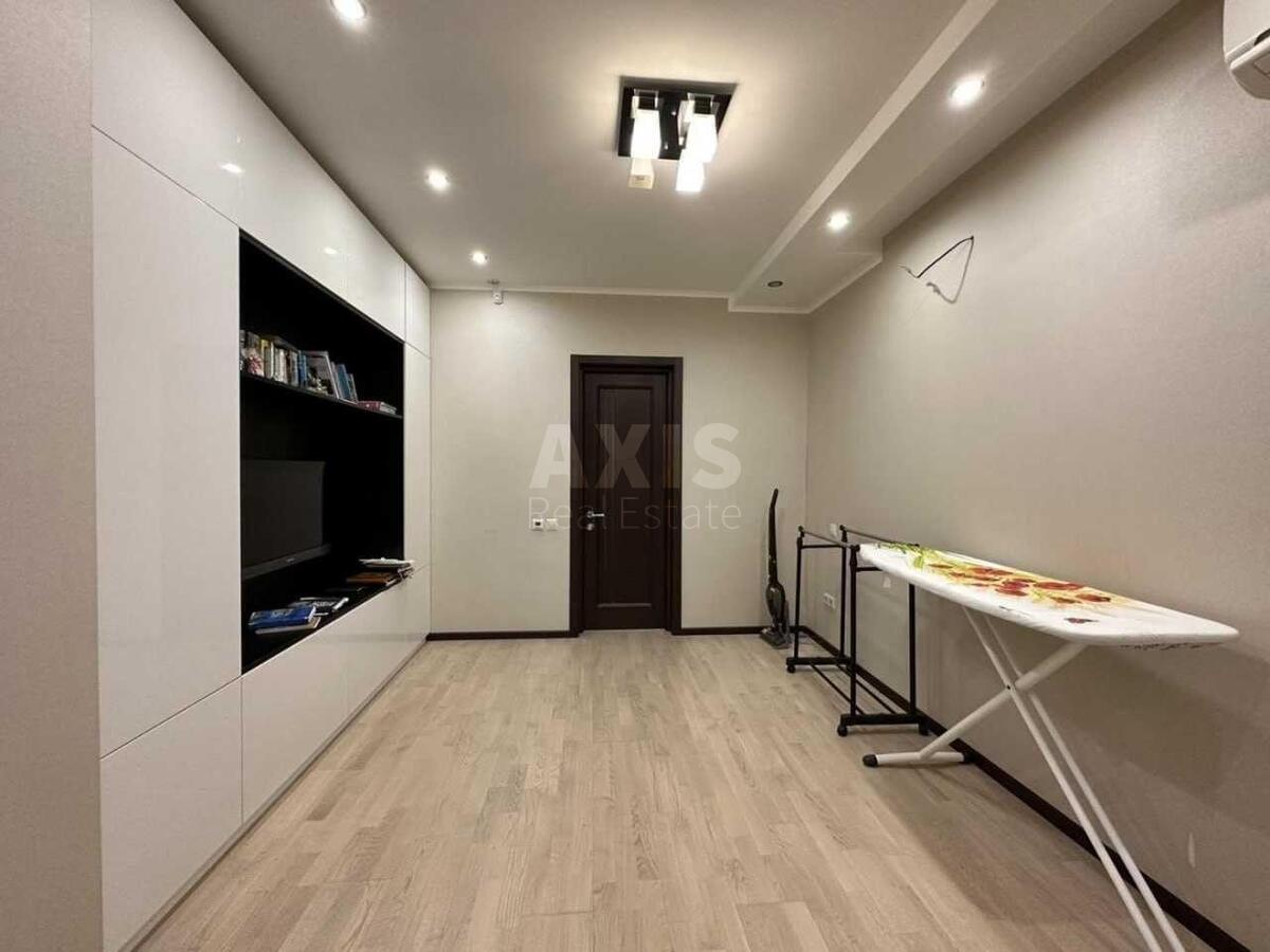 4k apartment vul. Dilova 2Б5