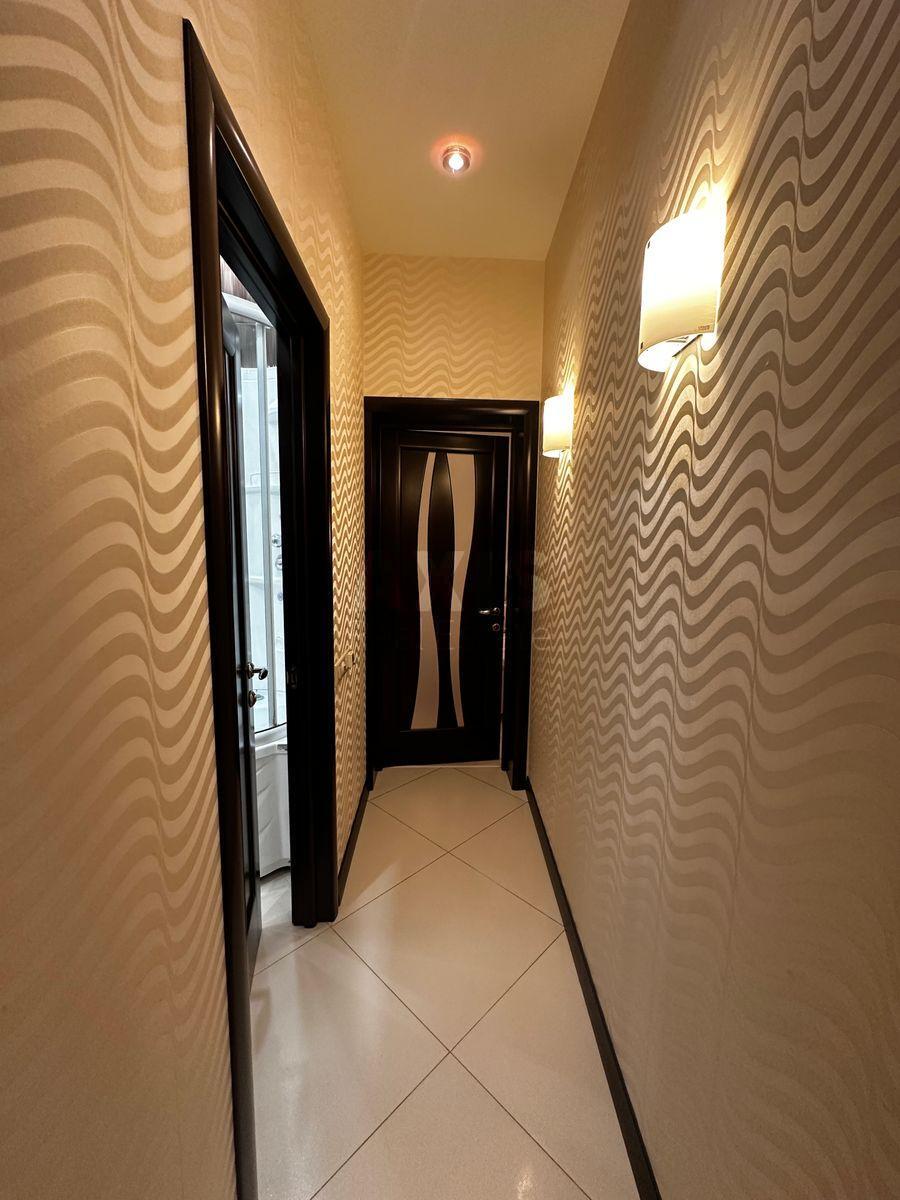 2k apartment vul. Mel'nykova 18Б7