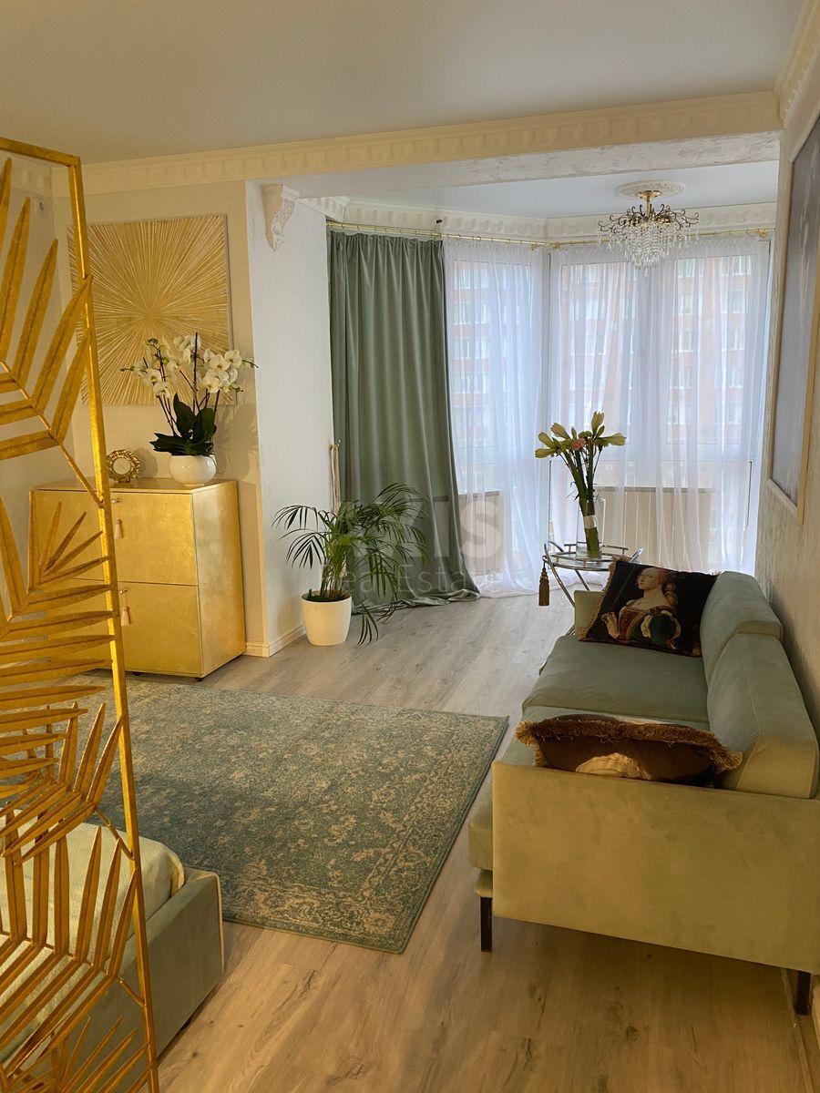 1k apartment vul. Volyns'ka 9А589005