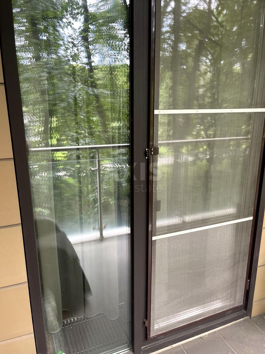 2k apartment pr-t Berestejskij 42631913