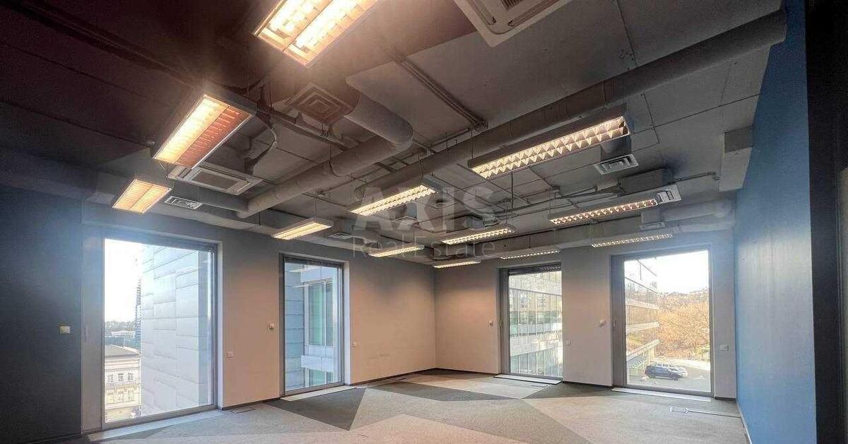 Офис ул. Степана Ковнира 5, 1100м2