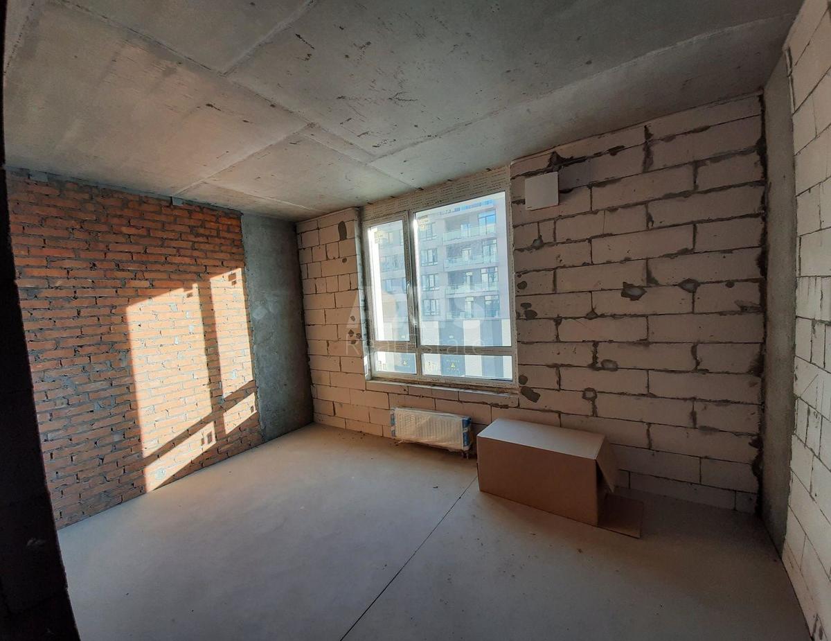 1k apartment vul. Saljutna 2Б2