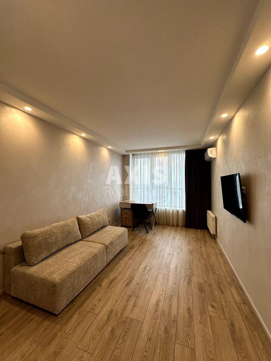 2k apartment pr-t Berestejskij 5Б611257