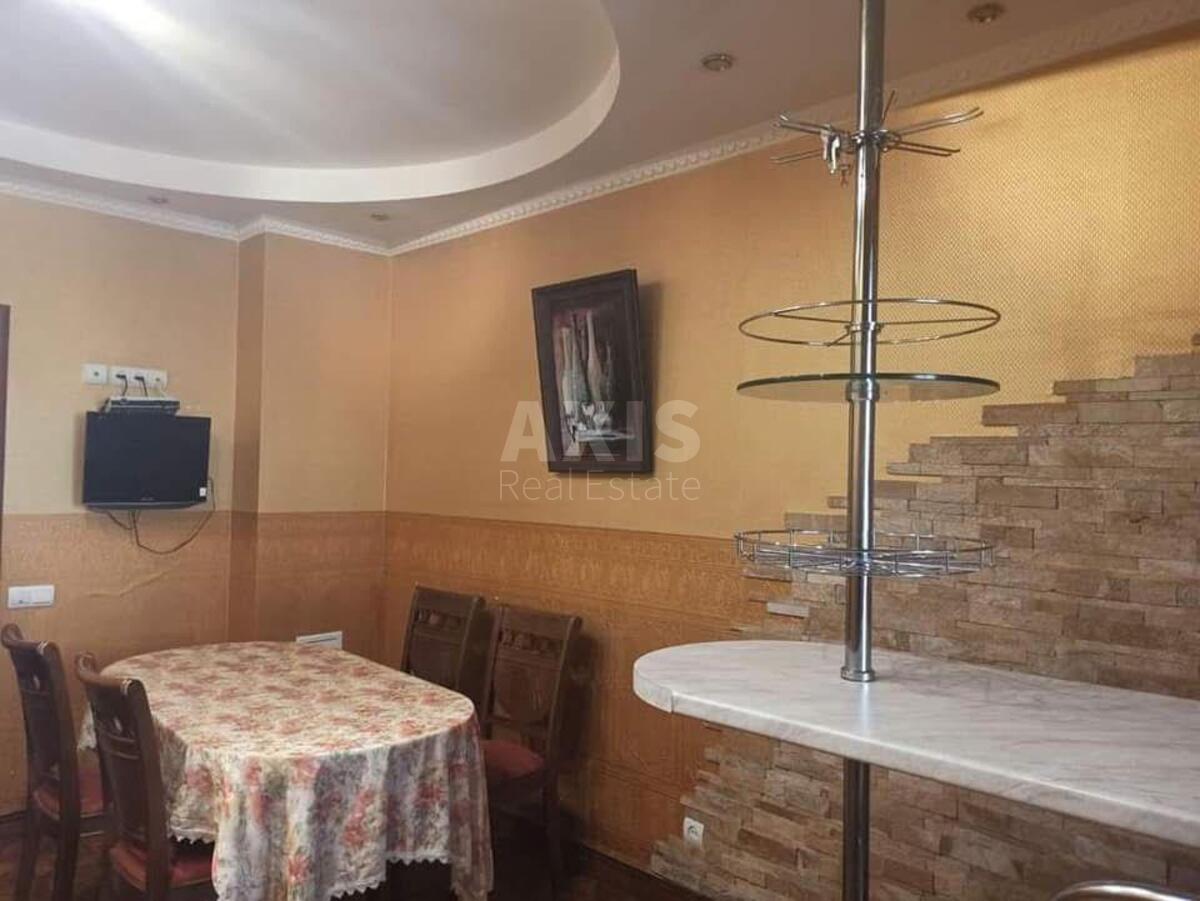 3к квартира ул. Ахматовой Анны 31583494