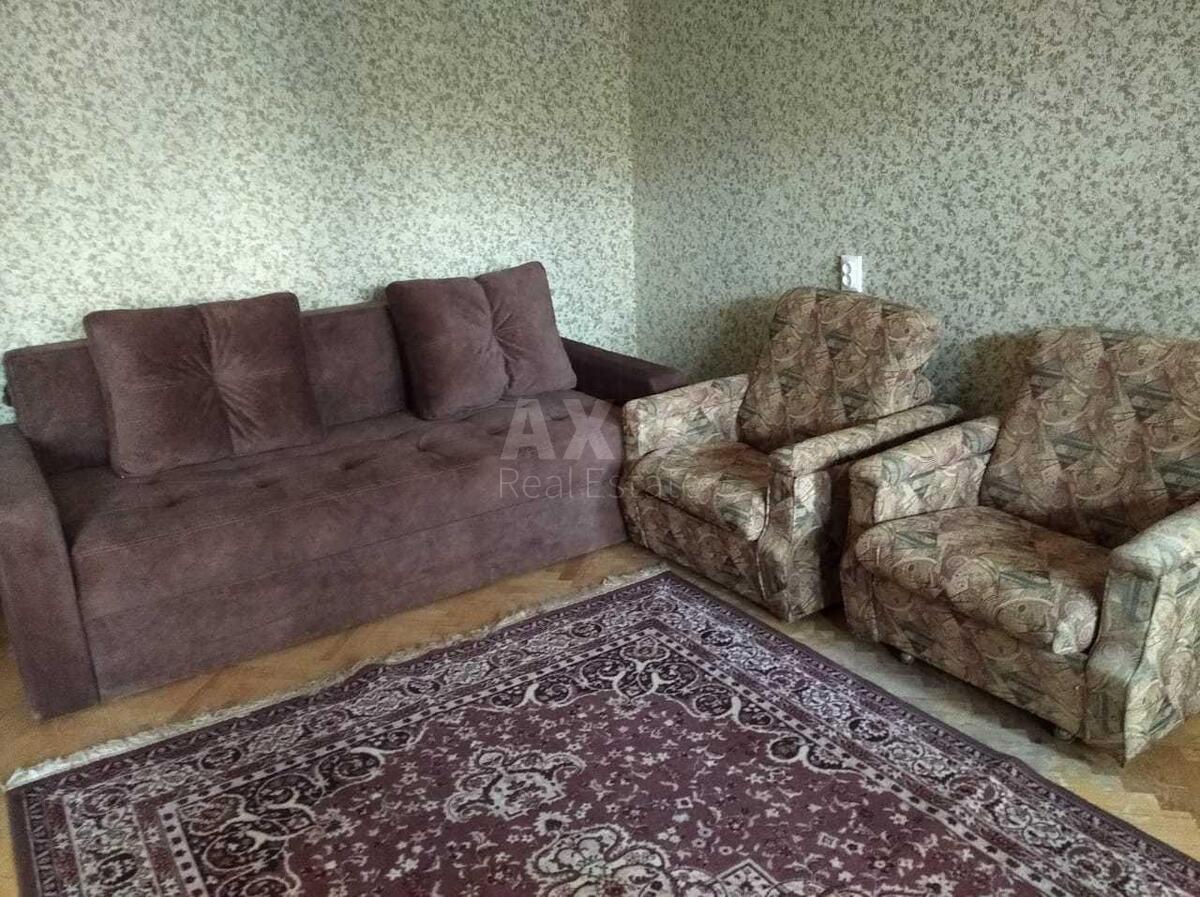 2k apartment pr-t Komarova Kosmonavta 14628163