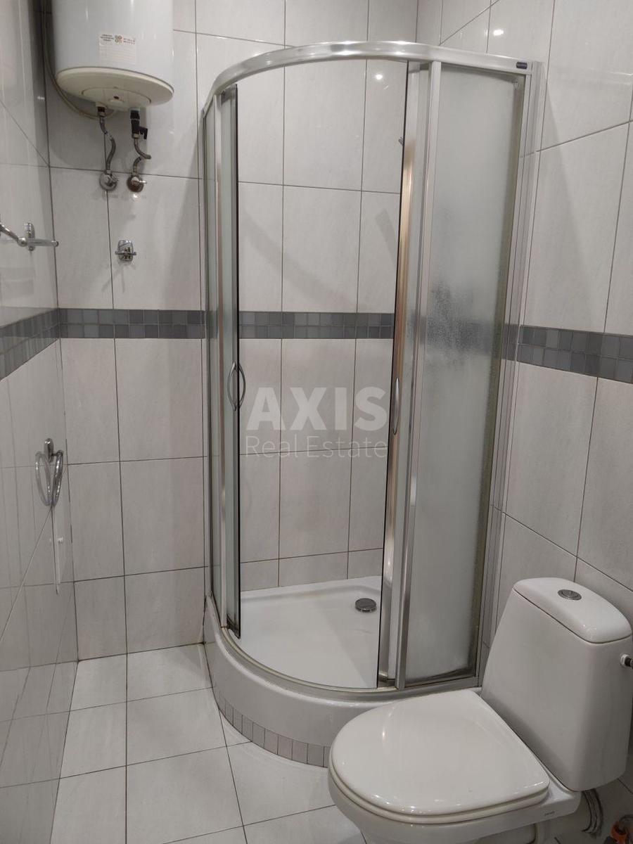 2k apartment vul. Revuc'kogo 58