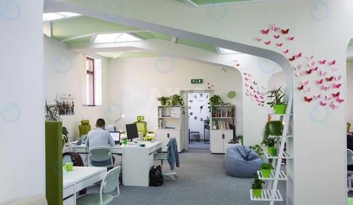 Office vul. Hreshhatyk 19, 1500m2588374