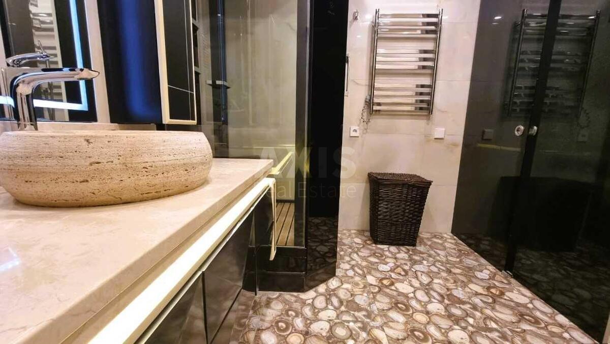 3к квартира ул. Вышгородская 456314313