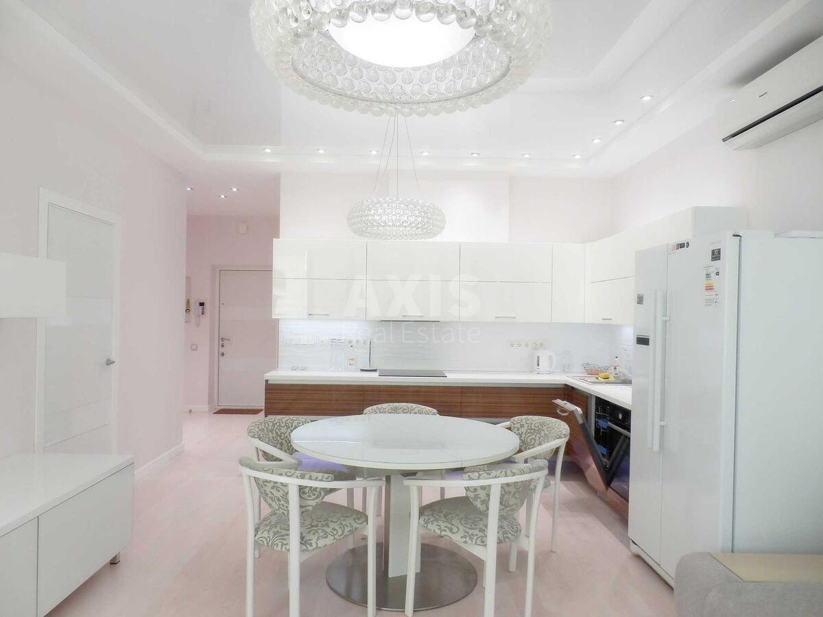 1k apartment nab. Dniprovs'ka 14561372