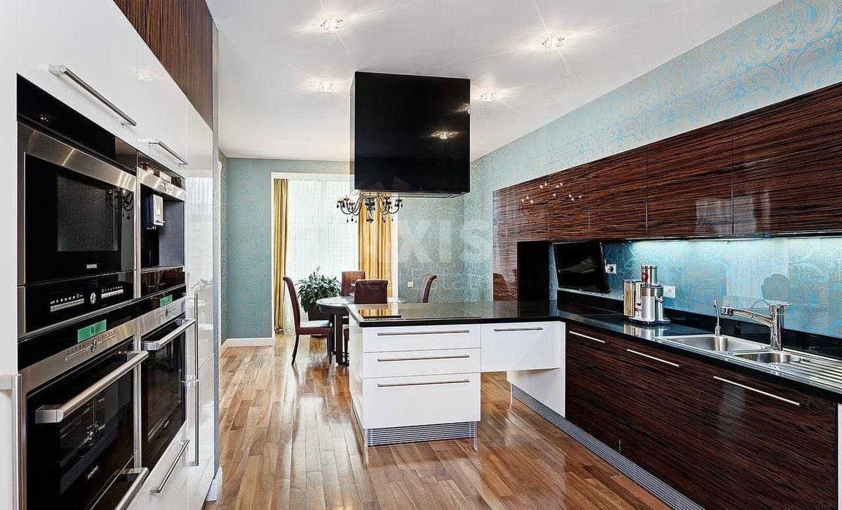 4k apartment vul. Patorzhyns'kogo 141