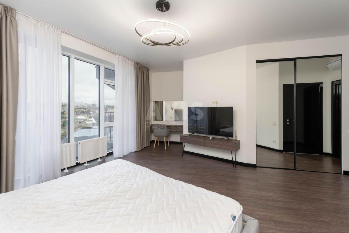4k apartment vul. Buslivs'ka 12605247