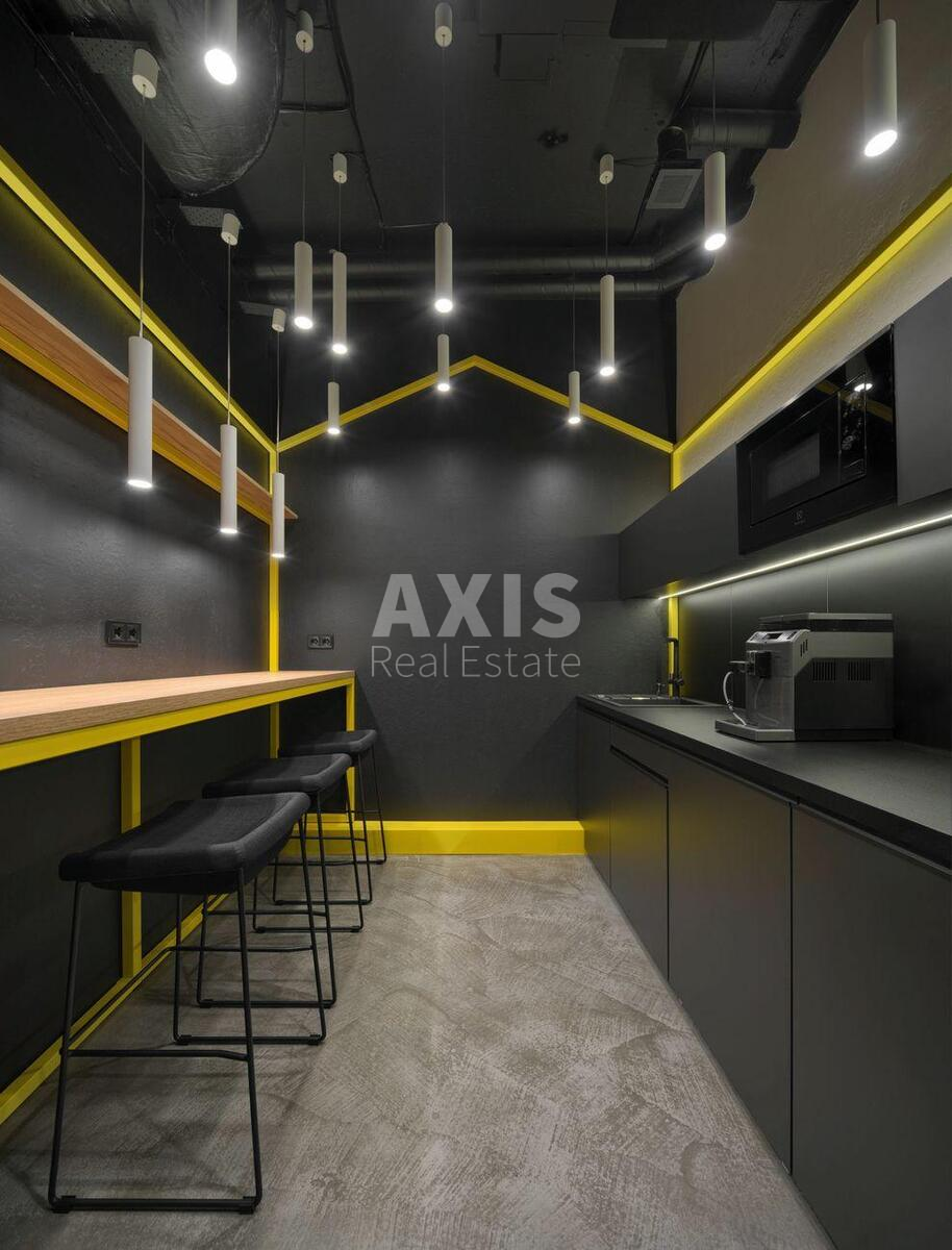 Office uzv. Klovs'kyj 7, 100m26