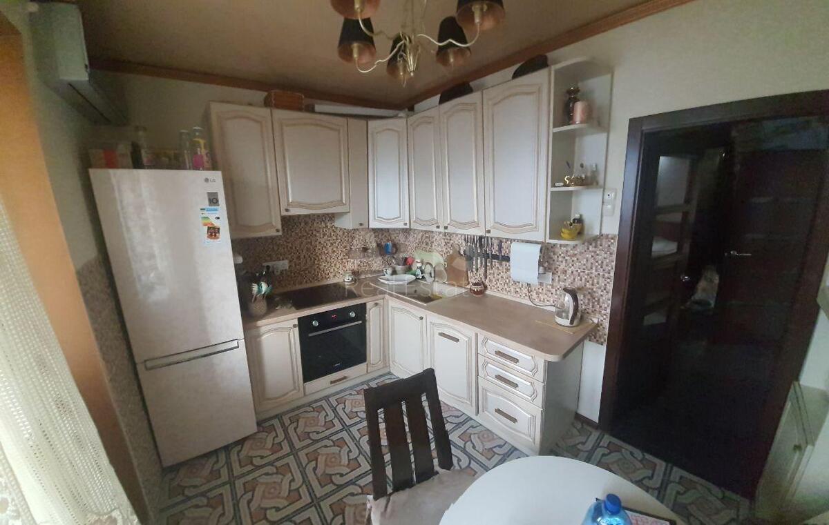 2k apartment vul. Ahmatovoi' Anny 16Г59722