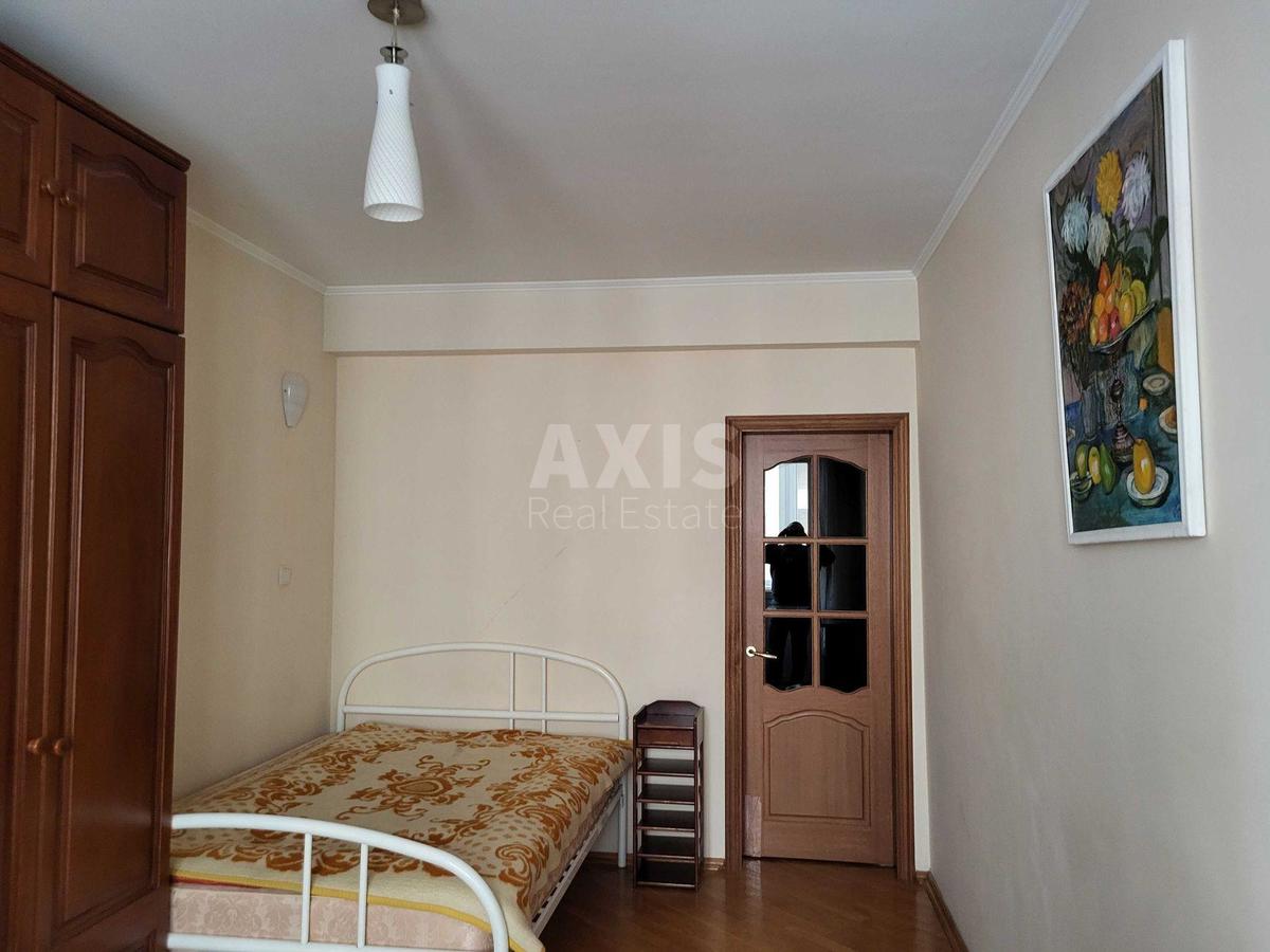 3k apartment vul. Mykil's'ko-Slobids'ka 2Б5