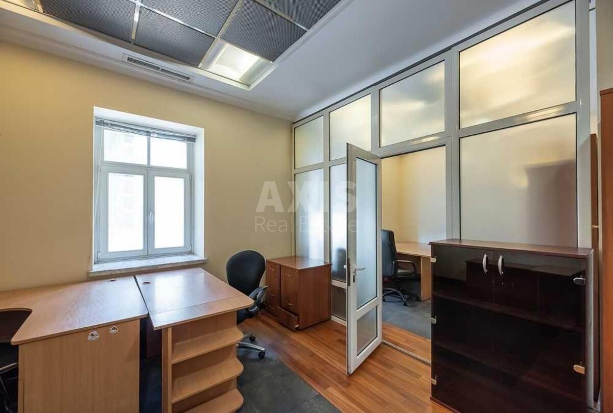 Office vul. Skovorody Grygorija 17, 1100m28