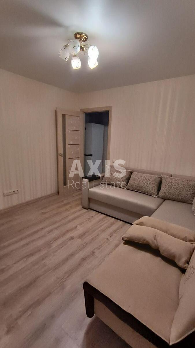 1k apartment vul. Kashtanova 111