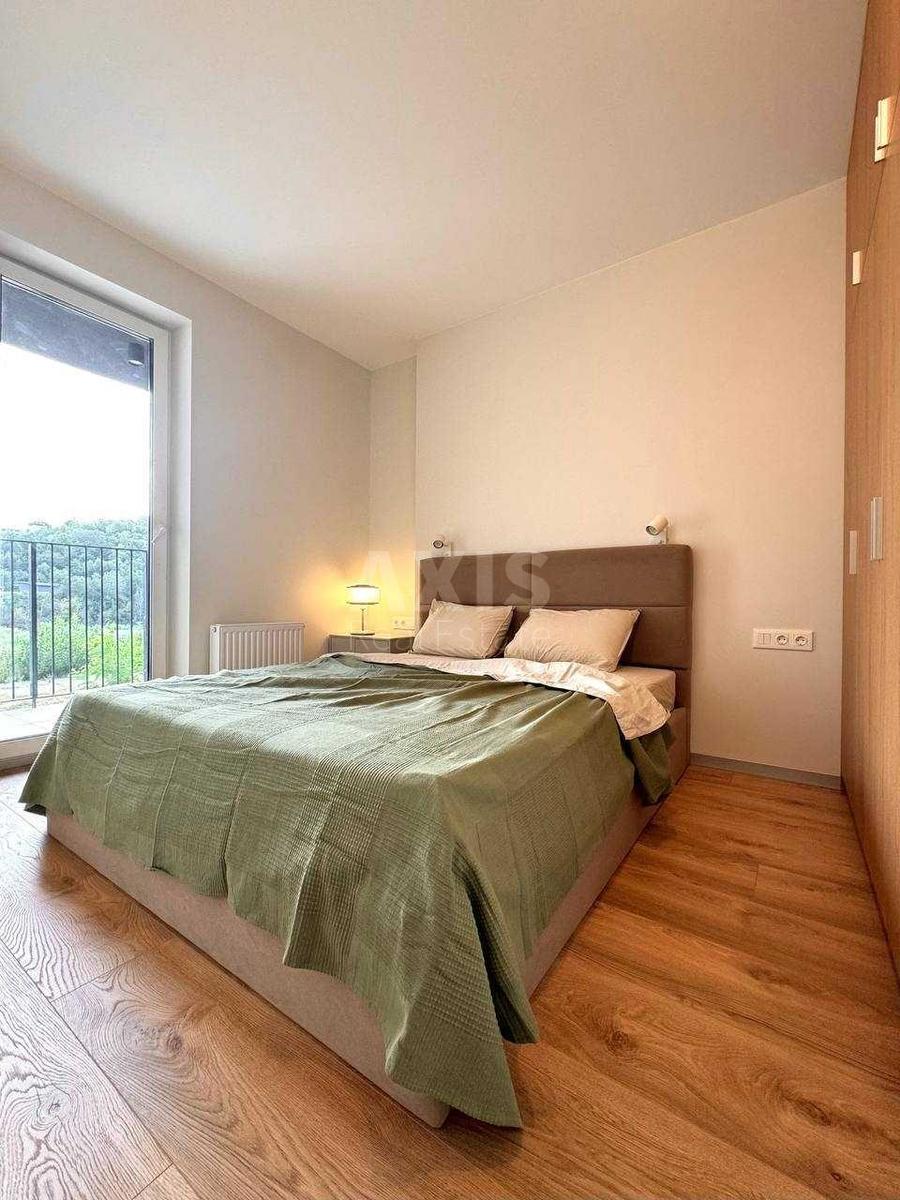 1k apartment vul. Kyrylivs'ka 374
