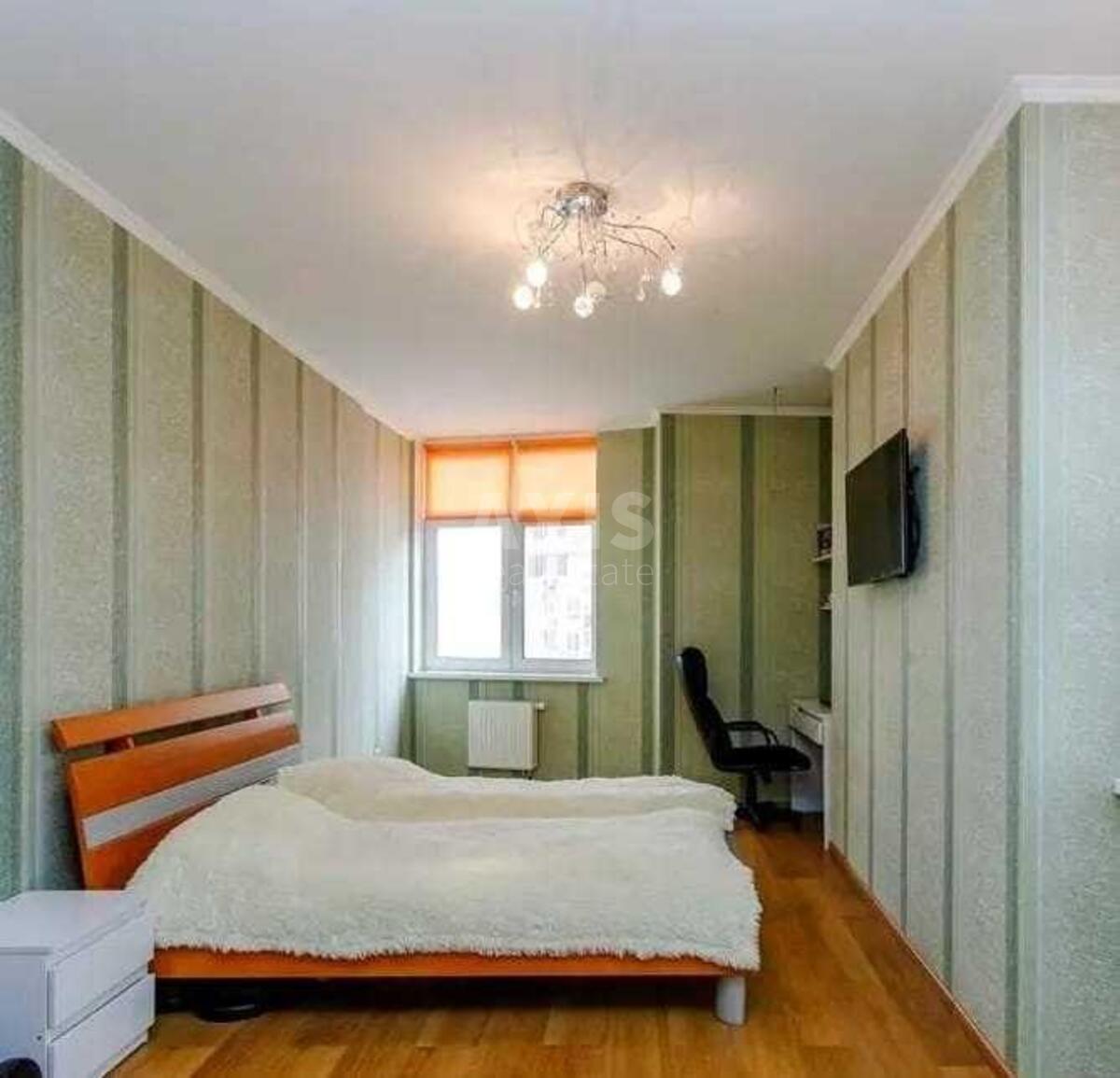 1k apartment vul. Ahmatovoi' Anny 221