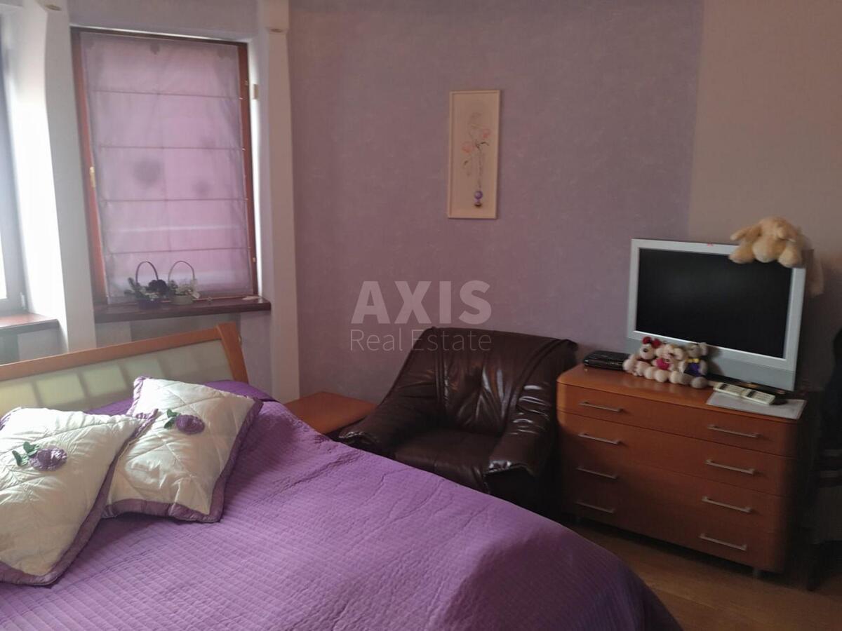 5k apartment vul. Ahmatovoi' Anny 13608448