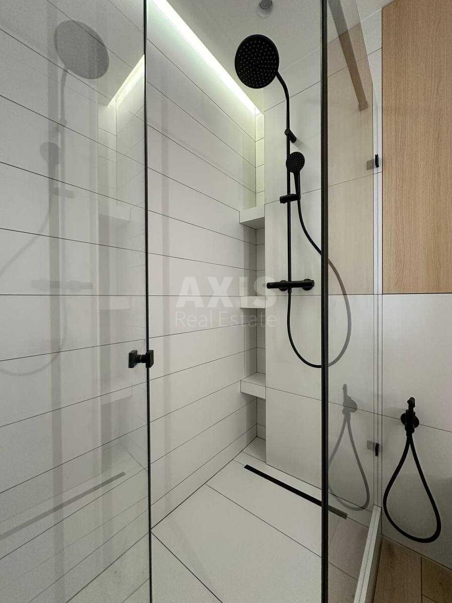 2k apartment nab. Dniprovs'ka 20А6124917