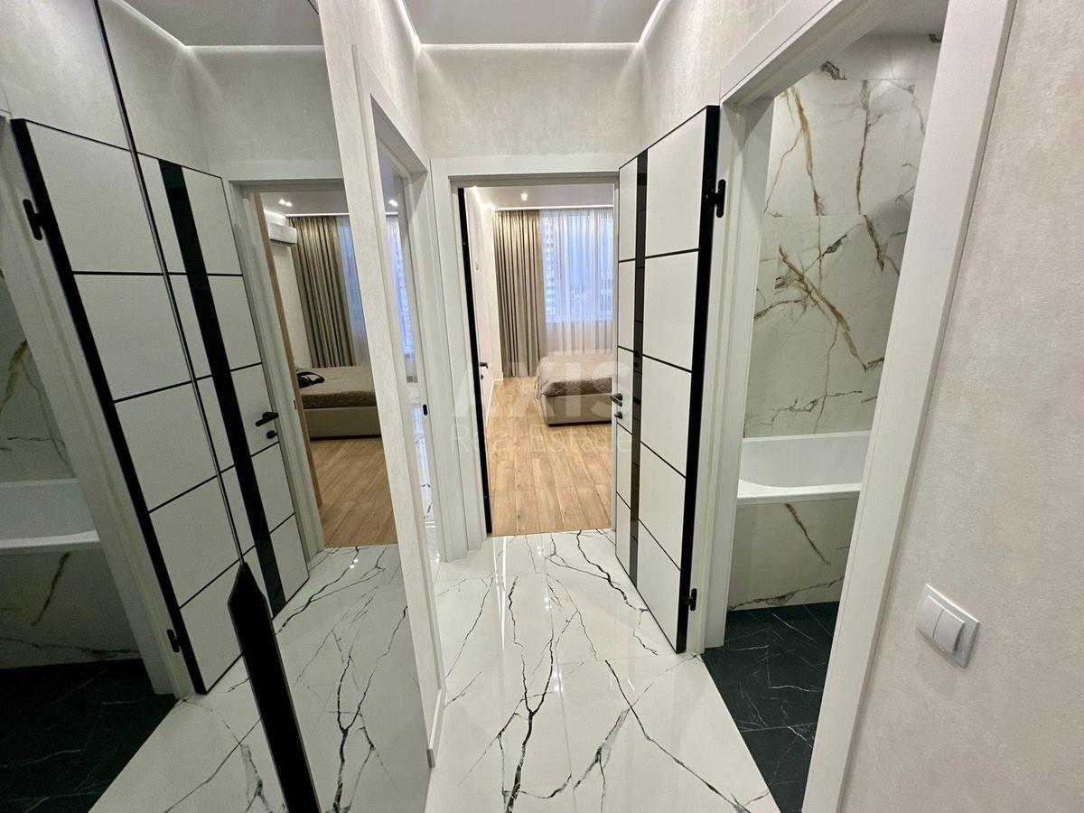 1k apartment vul. Rodyny Kristeriv 206