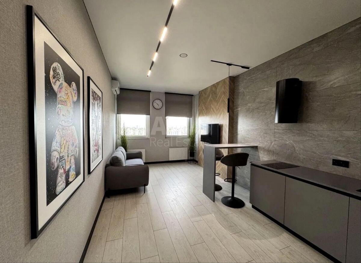 1k apartment pr-t Berestejskij 11623790