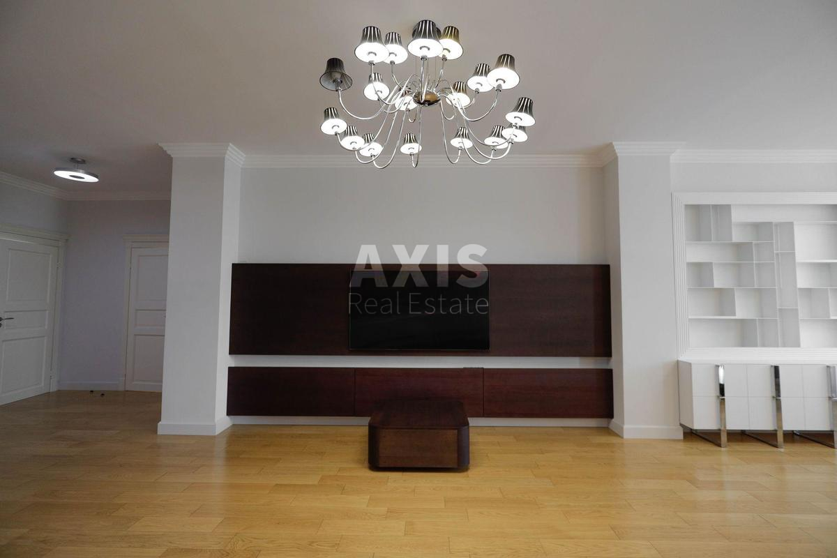 3k apartment vul. Dragomyrova Myhajla 183