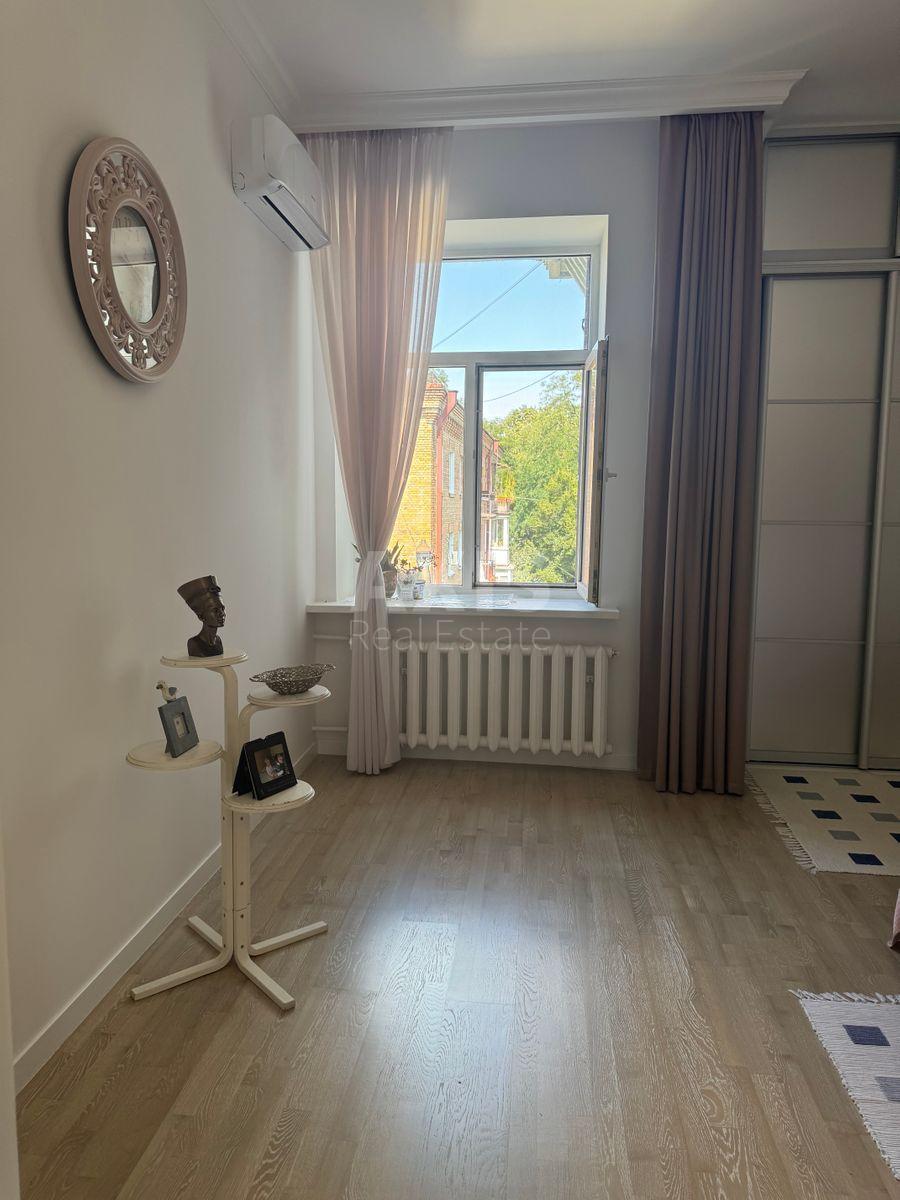4k apartment vul. Kost'ol'na 15578778